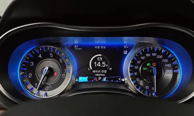 Chrysler 300C 2016, 146078 км, за 5579.62 USD - фото 8