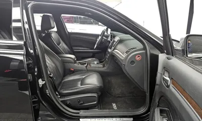Chrysler 300C 2016, 146078 км, за 5579.62 USD - фото 11