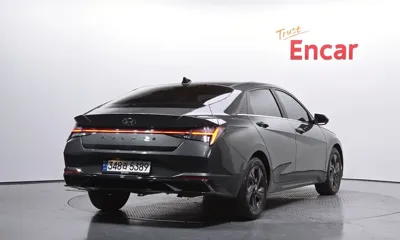 Hyundai Avante 2021, 97105 км, за 10967.95 USD