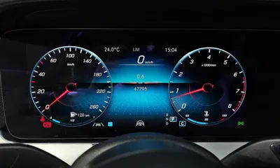 Mercedes-Benz E-Class 2021, 47795 км, за 21610.61 USD - фото 8