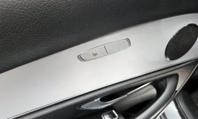 Mercedes-Benz E-Class 2021, 47795 км, за 21610.61 USD - фото 19