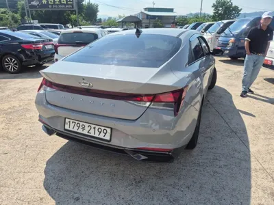 Hyundai Avante 2021, 180000 км, за 7811.47 USD