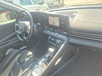 Hyundai Avante 2021, 180000 км, за 7811.47 USD