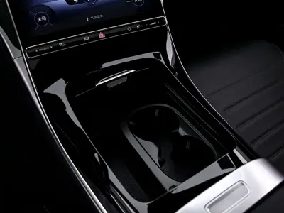 Mercedes-Benz C-Class 2022, 29000 км, за 26191.37 USD - фото 9