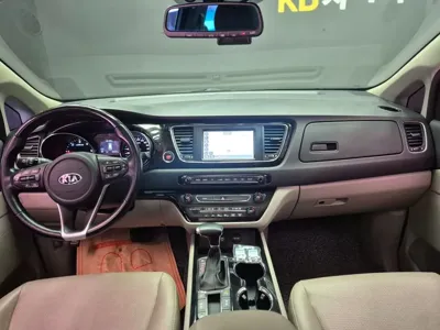 Kia Canival 2019, 155603 км, за 7936.51 USD - фото 7
