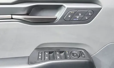 Kia EV9 2024, 36880 км, за 34527.71 USD - фото 20