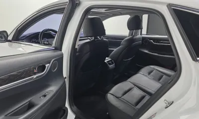 Hyundai Grandeur 2018, 125229 км, за 9867.54 USD - фото 17