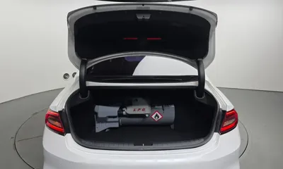 Hyundai Grandeur 2018, 125229 км, за 9867.54 USD - фото 20