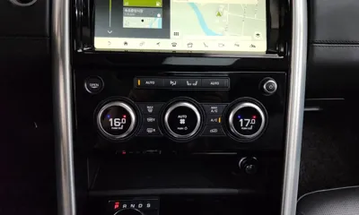 Land Rover Discovery 2018, 144491 км, за 17060.52 USD - фото 13
