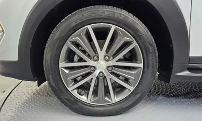 Hyundai Tucson 2016, 133375 км, за 7169.17 USD