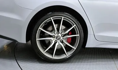 Genesis G70 2018, 69072 км, за 15926.67 USD