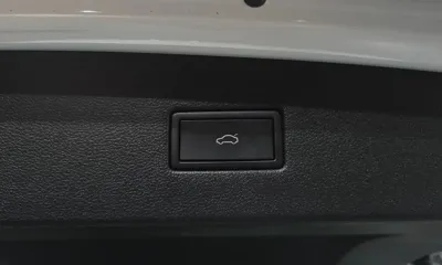 Volkswagen Tiguan 2023, 38846 км, за 20021.01 USD - фото 20