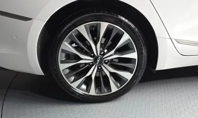 Kia K8 2024, 8102 км, за 18970.72 USD