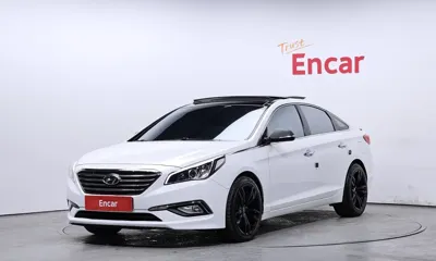 Hyundai Sonata · 2015 год