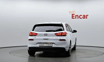 Hyundai i30 2018, 92102 км, за 6310.18 USD