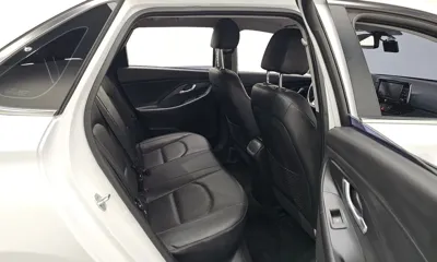 Hyundai i30 2018, 92102 км, за 6305.66 USD - фото 12