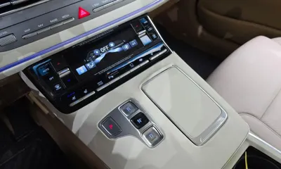 Hyundai Grandeur 2020, 155217 км, за 13218.72 USD - фото 9