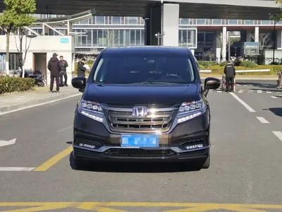 Honda Elysion 2021, 120000 км, за 20150.43 USD