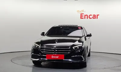 Mercedes-Benz E-Class 2022, 63931 км, за 24744.41 USD