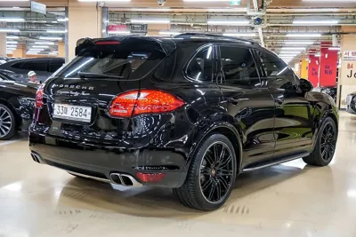 Porsche Cayenne 2014, 193589 км, за 19764.69 USD