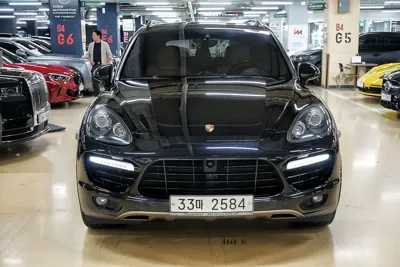 Porsche Cayenne 2014, 193589 км, за 19764.69 USD
