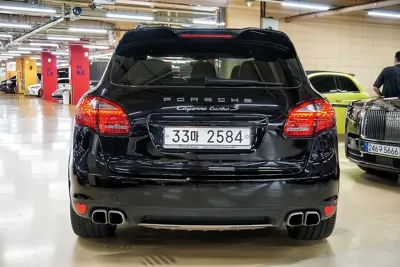Porsche Cayenne 2014, 193589 км, за 19764.69 USD