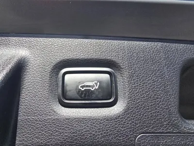 Hyundai Santafe 2023, 100013 км, за 16410.66 USD - фото 19