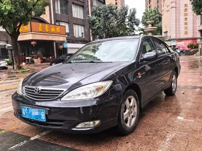 Toyota Camry 2004, 240000 км, за 2036.17 USD