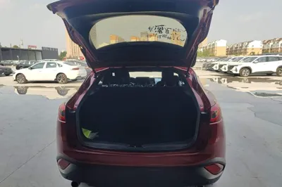 Mazda CX-4 2018, 95100 км, за 10356 USD