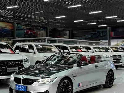 BMW M4 · 2017 год