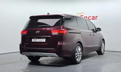 Kia Canival 2016, 117106 км, за 7201.85 USD
