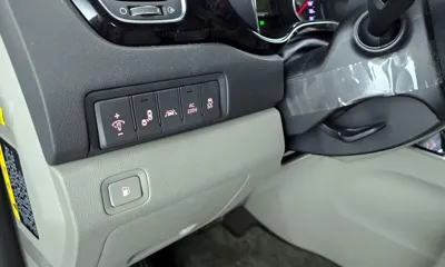 Kia Canival 2016, 117106 км, за 7201.85 USD - фото 17