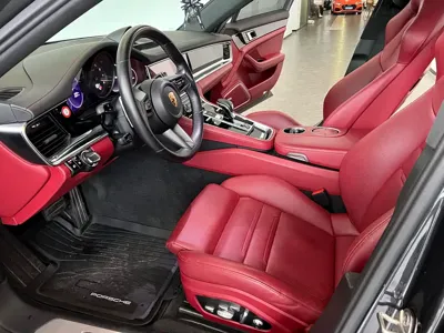 Porsche Panamera 2021, 30000 км, за 70392.98 USD