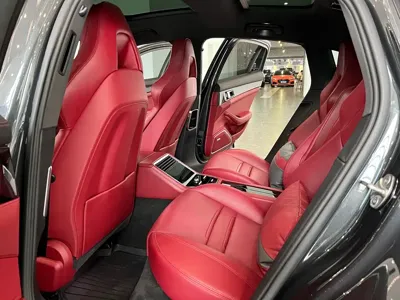 Porsche Panamera 2021, 30000 км, за 70392.98 USD