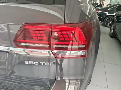 Volkswagen Teramont 2020, 79900 км, за 17667.04 USD - фото 8