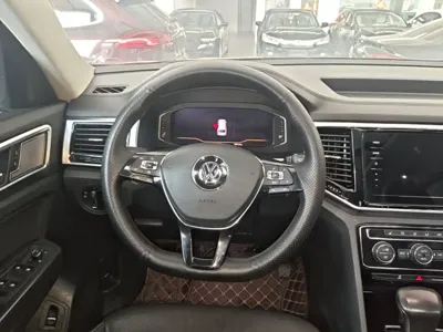 Volkswagen Teramont 2020, 79900 км, за 17667.04 USD - фото 11