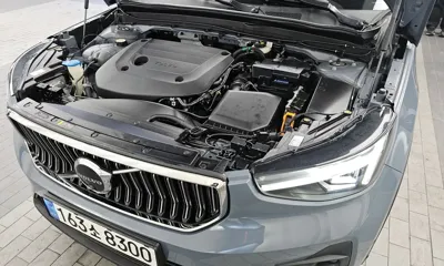 Volvo XC40 2023, 10823 км, за 24615.99 USD - фото 6