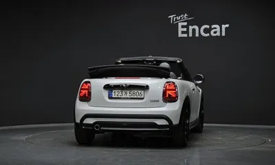 MINI Cooper Convertible 2024, 7629 км, за 20145.61 USD
