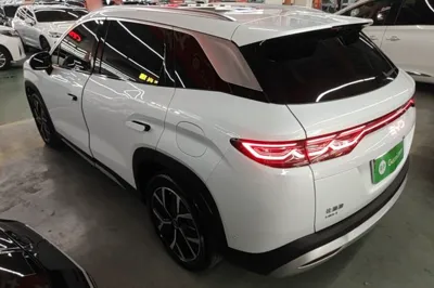 BYD Song L DM-i 2024, 27600 км, за 16541 USD