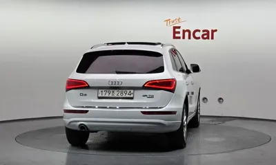 Audi Q5 2016, 116658 км, за 10437.18 USD