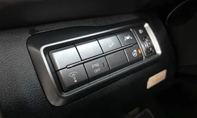 KG_Mobility_Ssangyong TIBOLI 2022, 14421 км, за 9621.01 USD - фото 16