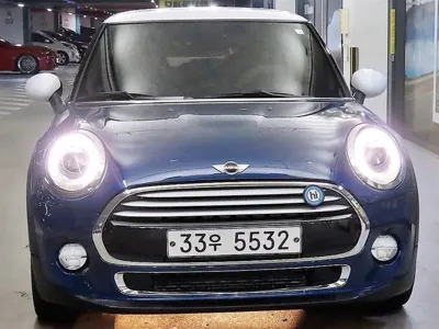 MINI Cooper 2016, 68019 км, за 5244.85 USD