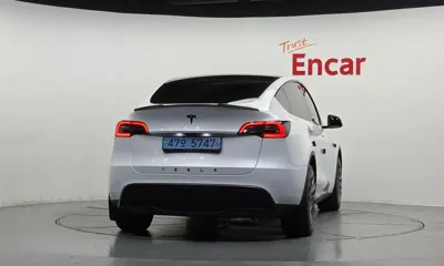Tesla Model Y 2024, 34352 км, за 27563.35 USD