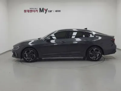 Kia K5 2025, 8414 км, за 14586.18 USD
