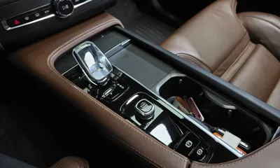 Volvo XC90 2023, 74324 км, за 40325.75 USD - фото 9