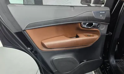 Volvo XC90 2023, 74324 км, за 40325.75 USD - фото 25