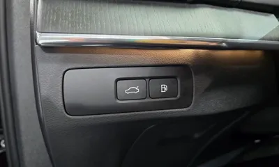 Volvo XC90 2023, 74324 км, за 40325.75 USD - фото 30