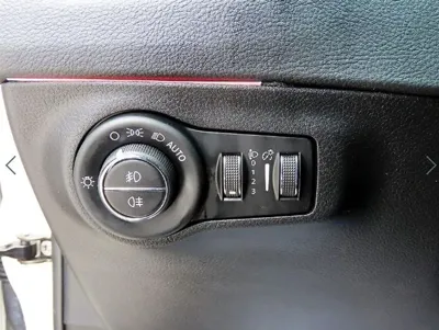 Jeep Compass 2019, 94342 км, за 6825.71 USD - фото 11