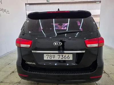 Kia Canival 2018, 79459 км, за 9100.95 USD