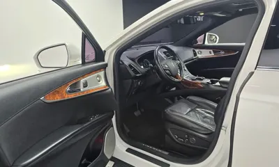 Lincoln MKX 2016, 115775 км, за 5723.77 USD - фото 10